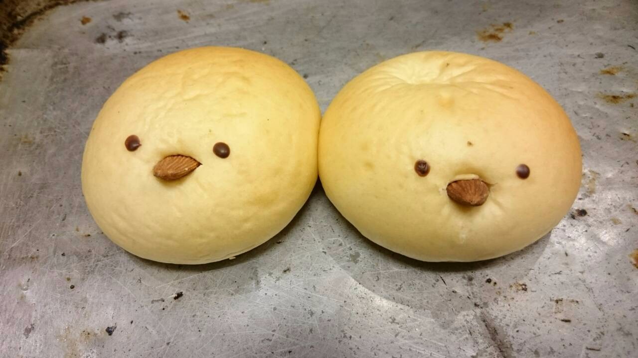 899